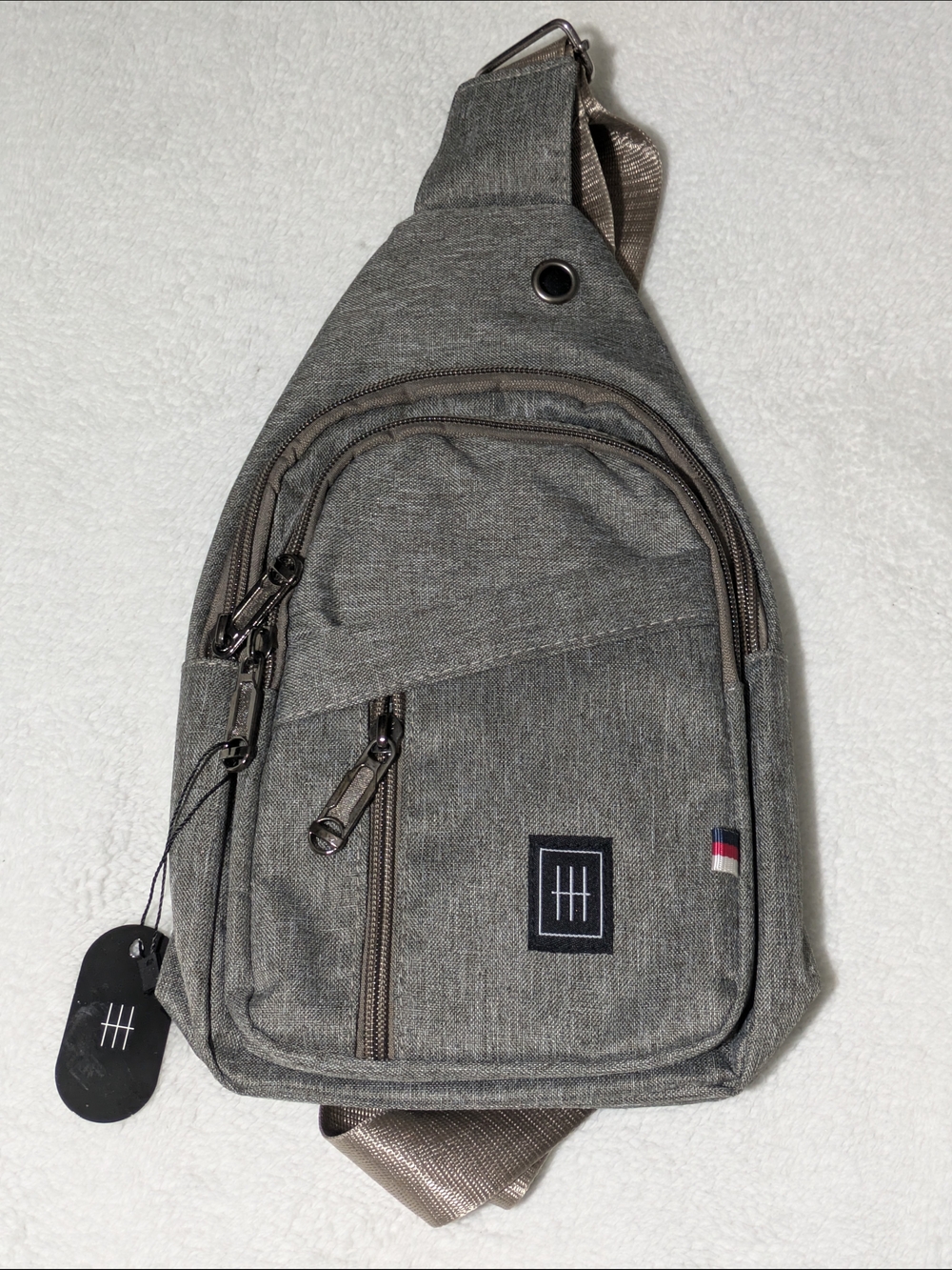 Compact Gray Sling Bag – Lightweight Crossbody Backpack with Multi-Zippers